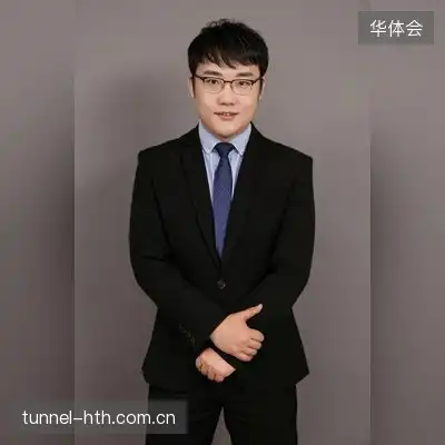 张莉